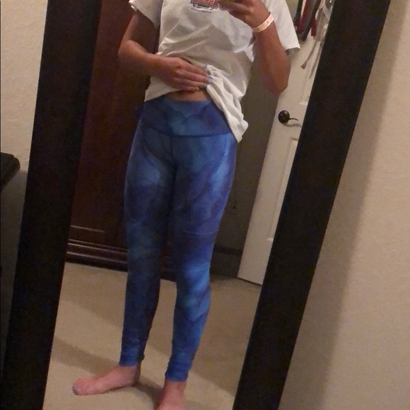 lululemon leggings NEVER BEEN WORN size 2 - Picture 5 of 6